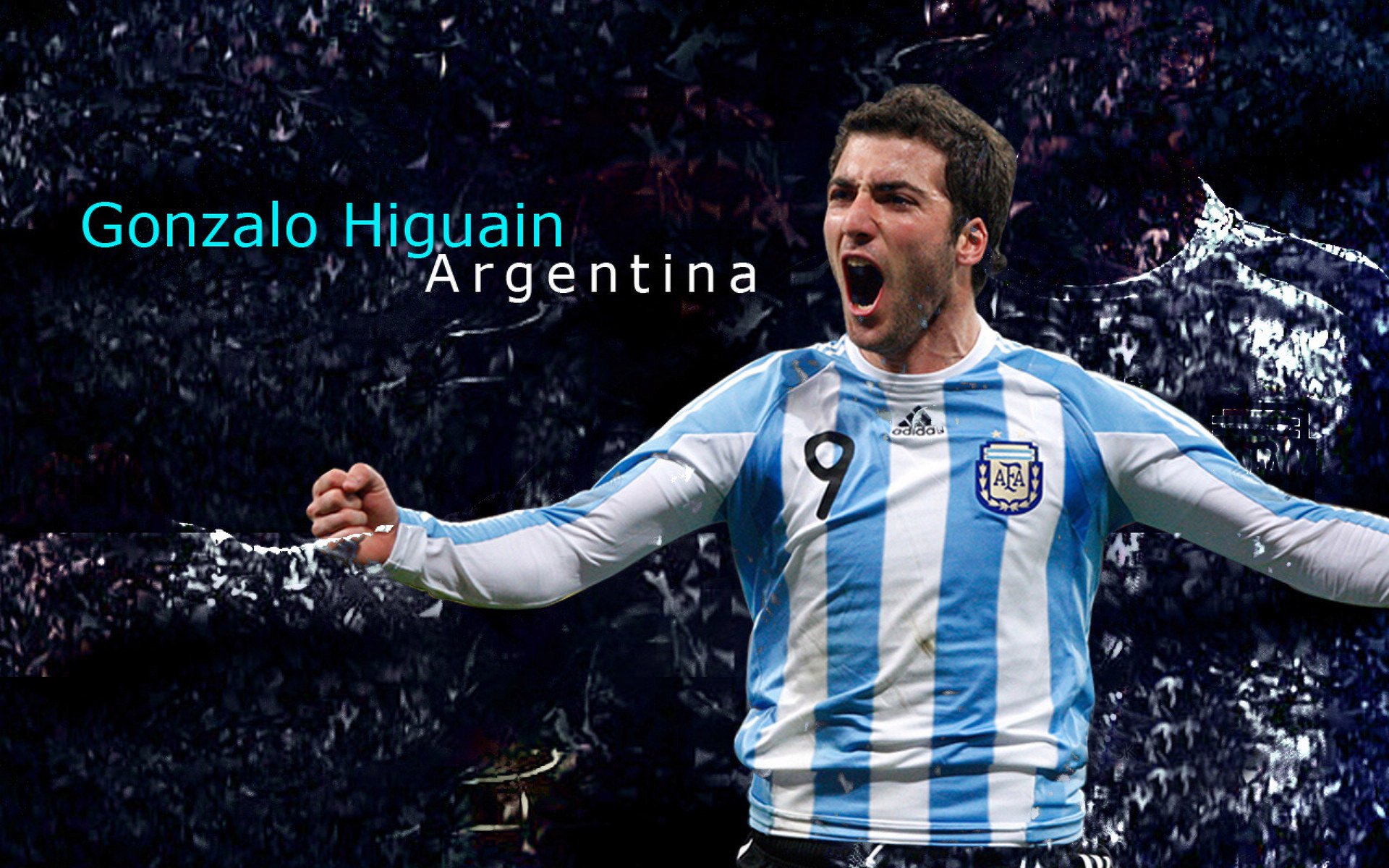 《电竞新玩法：线下反向线上同步直播》